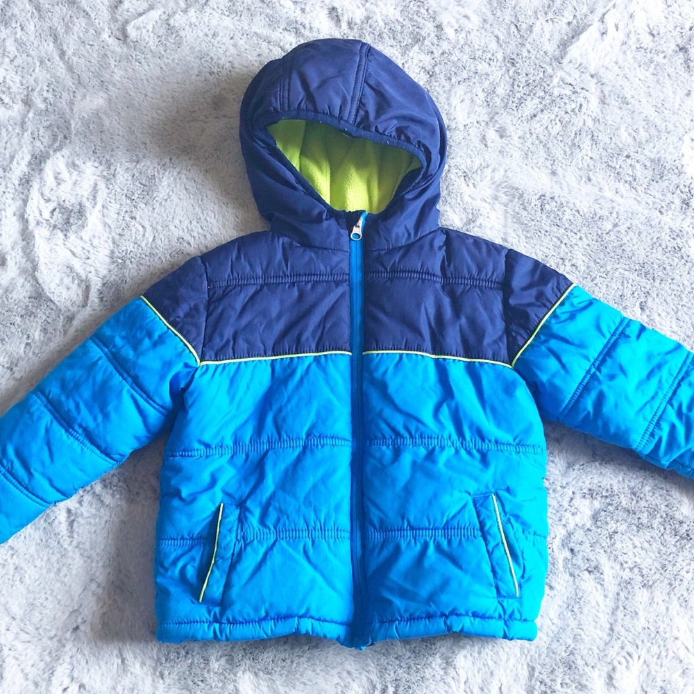 Pre-loved boys size 4T winter coat